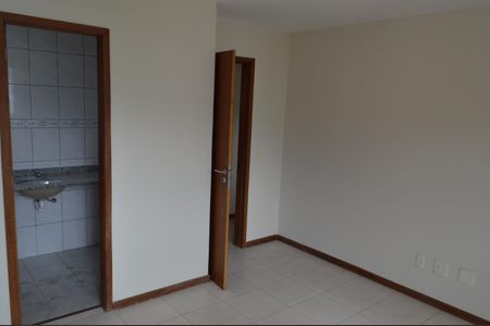 Apartamento para alugar com 130m², 3 quartos e 2 vagas Apartamento para alugar com 130m², 3 quartos e 2 vagasSuíte
