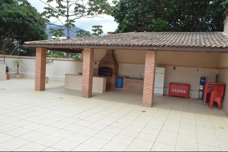 Apartamento para alugar com 130m², 3 quartos e 2 vagas Apartamento para alugar com 130m², 3 quartos e 2 vagasÁrea comum - Churrasqueira