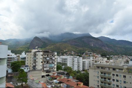 Apartamento para alugar com 130m², 3 quartos e 2 vagas Apartamento para alugar com 130m², 3 quartos e 2 vagasVista da Varanda