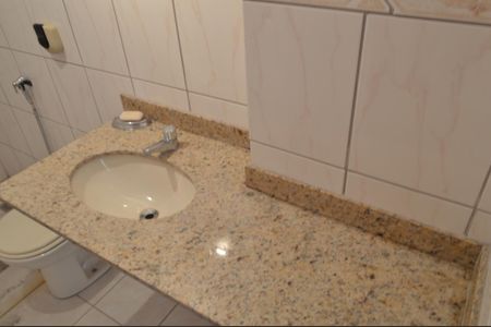 Apartamento para alugar com 130m², 3 quartos e 2 vagas Apartamento para alugar com 130m², 3 quartos e 2 vagasBanheiro