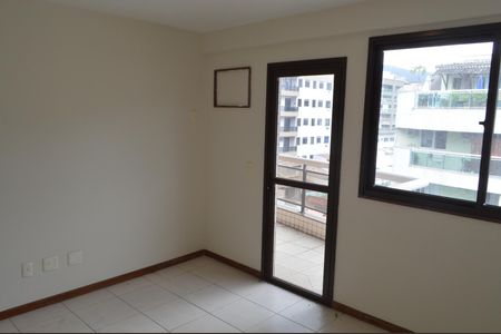 Apartamento para alugar com 130m², 3 quartos e 2 vagas Apartamento para alugar com 130m², 3 quartos e 2 vagasSuíte