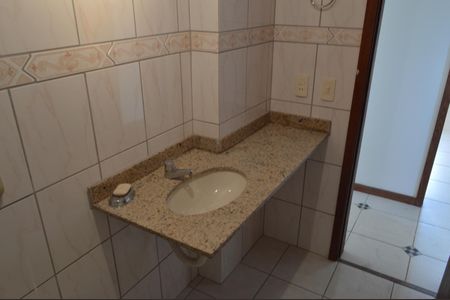 Apartamento para alugar com 130m², 3 quartos e 2 vagas Apartamento para alugar com 130m², 3 quartos e 2 vagasBanheiro