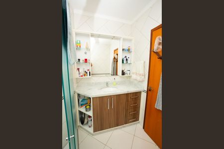 Casa à venda com 200m², 3 quartos e 2 vagas Casa à venda com 200m², 3 quartos e 2 vagasBanheiro da Suíte
