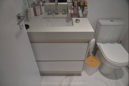 Apartamento à venda com 153m², 3 quartos e 3 vagasBanheiro da Suíte 3