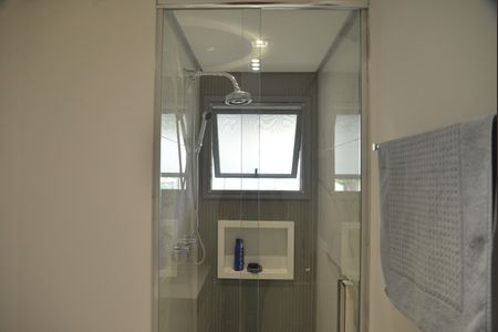 Apartamento à venda com 153m², 3 quartos e 3 vagasBanheiro da Suíte 1