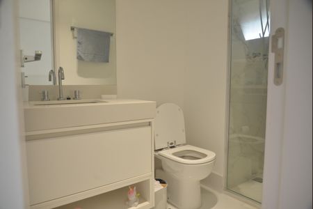 Apartamento à venda com 153m², 3 quartos e 3 vagasBanheiro da Suíte 1