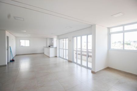 Apartamento à venda com 47m², 2 quartos e 2 vagas Apartamento à venda com 47m², 2 quartos e 2 vagasSalão de festas
