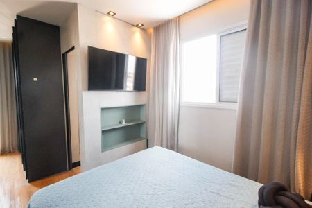 Apartamento à venda com 47m², 2 quartos e 2 vagas Apartamento à venda com 47m², 2 quartos e 2 vagasSuíte