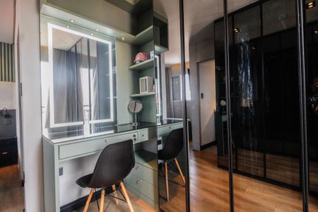 Apartamento à venda com 47m², 2 quartos e 2 vagas Apartamento à venda com 47m², 2 quartos e 2 vagasSuíte