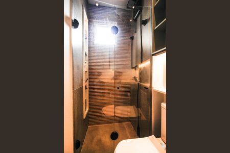 Apartamento à venda com 47m², 2 quartos e 2 vagas Apartamento à venda com 47m², 2 quartos e 2 vagasBanheiro da Suíte