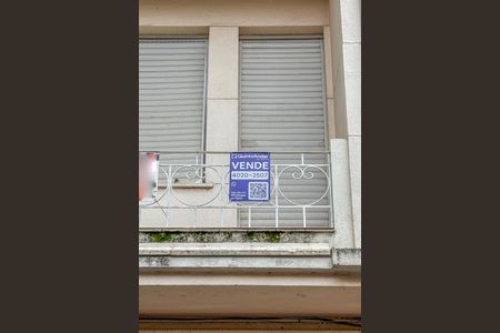 Apartamento à venda com 114m², 3 quartos e sem vaga Apartamento à venda com 114m², 3 quartos e sem vagaPlaca/Fachada