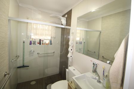 Casa à venda com 168m², 3 quartos e 2 vagasBanheiro 1