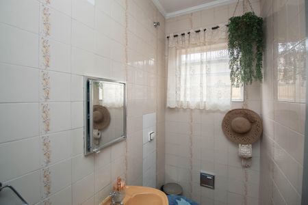 Casa à venda com 200m², 3 quartos e 2 vagasBanheiro 2