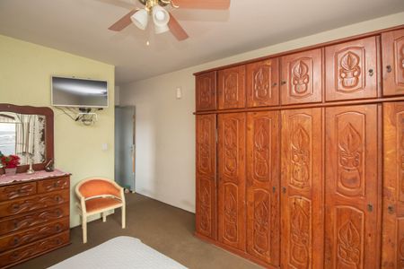 Casa à venda com 200m², 3 quartos e 2 vagasSuíte 1