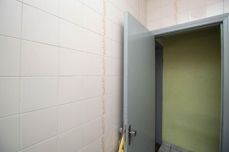 Casa à venda com 200m², 3 quartos e 2 vagasBanheiro 2