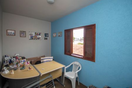 Casa à venda com 200m², 3 quartos e 2 vagasQuarto 1