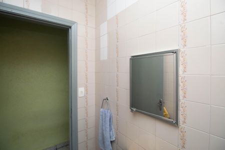 Casa à venda com 200m², 3 quartos e 2 vagasBanheiro 2