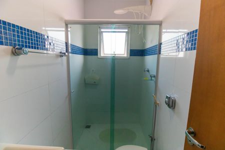 Casa à venda com 260m², 2 quartos e 2 vagas Casa à venda com 260m², 2 quartos e 2 vagasBanheiro Social