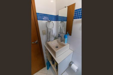 Casa à venda com 260m², 2 quartos e 2 vagas Casa à venda com 260m², 2 quartos e 2 vagasBanheiro Social