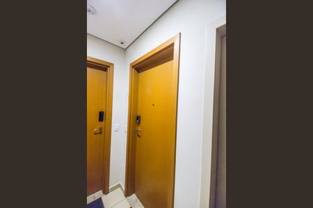 Apartamento à venda com 172m², 3 quartos e 3 vagas Apartamento à venda com 172m², 3 quartos e 3 vagasEntrada