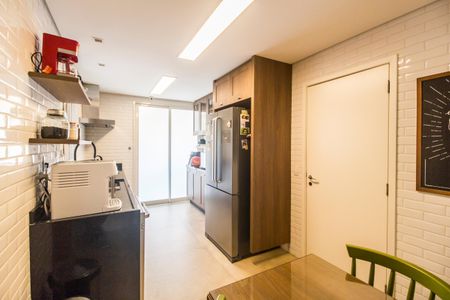 Apartamento à venda com 172m², 3 quartos e 3 vagas Apartamento à venda com 172m², 3 quartos e 3 vagasCozinha