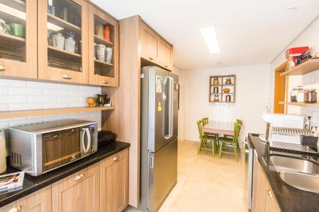 Apartamento à venda com 172m², 3 quartos e 3 vagas Apartamento à venda com 172m², 3 quartos e 3 vagasCozinha