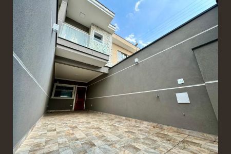 Casa à venda com 150m², 3 quartos e 2 vagas Casa à venda com 150m², 3 quartos e 2 vagasFoto 03