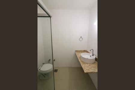 Casa à venda com 347m², 4 quartos e 6 vagasBanheiro Social