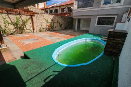 Casa à venda com 347m², 4 quartos e 6 vagasPiscina