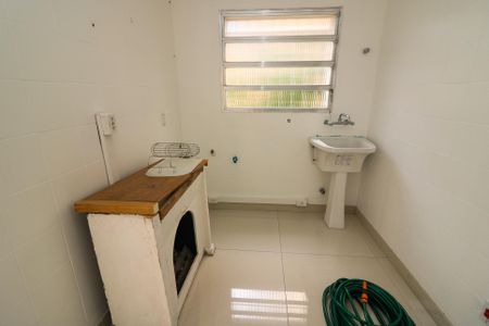 Casa à venda com 347m², 4 quartos e 6 vagasÁrea de Serviço