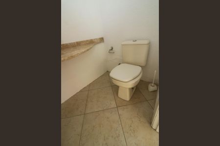 Casa à venda com 347m², 4 quartos e 6 vagasLavabo 2