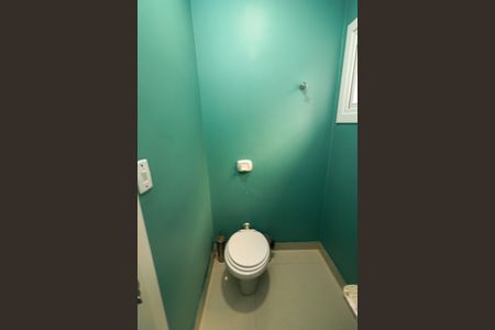 Casa à venda com 347m², 4 quartos e 6 vagasLavabo 1