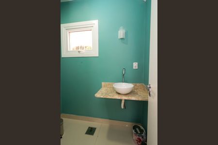 Casa à venda com 347m², 4 quartos e 6 vagasLavabo 1