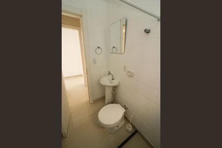 Casa à venda com 347m², 4 quartos e 6 vagasBanheiro de serviço