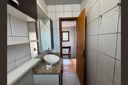 Casa de condomínio à venda com 102m², 3 quartos e 2 vagas Casa de condomínio à venda com 102m², 3 quartos e 2 vagasbanheiro 1