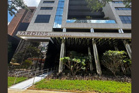 Apartamento para alugar com 109m², 3 quartos e 2 vagas Apartamento para alugar com 109m², 3 quartos e 2 vagasFachada condomínio