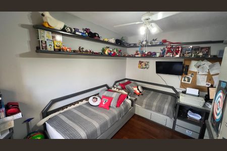 Apartamento à venda com 240m², 3 quartos e 3 vagas Apartamento à venda com 240m², 3 quartos e 3 vagasSuíte 1