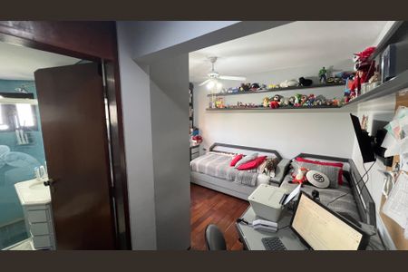 Apartamento à venda com 240m², 3 quartos e 3 vagas Apartamento à venda com 240m², 3 quartos e 3 vagasCozinha