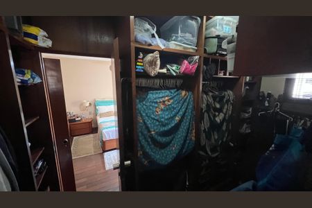 Apartamento à venda com 240m², 3 quartos e 3 vagas Apartamento à venda com 240m², 3 quartos e 3 vagasCloset da Suíte 3