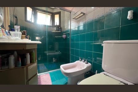 Apartamento à venda com 240m², 3 quartos e 3 vagas Apartamento à venda com 240m², 3 quartos e 3 vagasBanheiro da Suíte 2