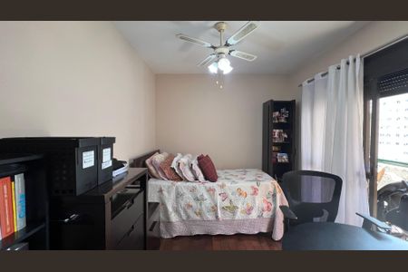 Apartamento à venda com 240m², 3 quartos e 3 vagas Apartamento à venda com 240m², 3 quartos e 3 vagasSuíte 2