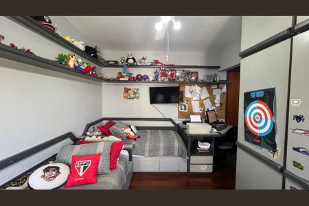 Apartamento à venda com 240m², 3 quartos e 3 vagas Apartamento à venda com 240m², 3 quartos e 3 vagasSuíte 1