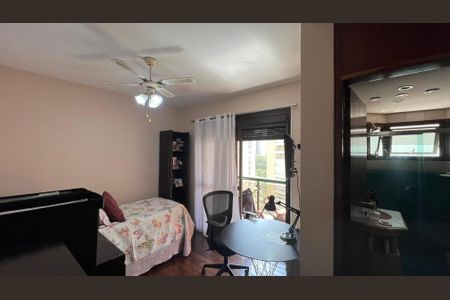 Apartamento à venda com 240m², 3 quartos e 3 vagas Apartamento à venda com 240m², 3 quartos e 3 vagasSuíte 2