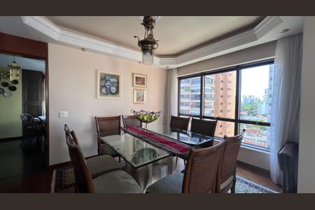 Apartamento à venda com 240m², 3 quartos e 3 vagas Apartamento à venda com 240m², 3 quartos e 3 vagasSala de Jantar