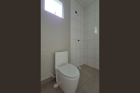 Casa à venda com 184m², 3 quartos e 4 vagas Casa à venda com 184m², 3 quartos e 4 vagasBanheiro da suíte