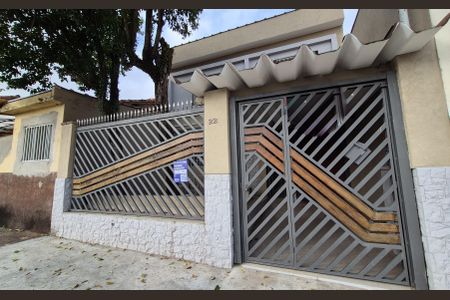 Casa à venda com 184m², 3 quartos e 4 vagas Casa à venda com 184m², 3 quartos e 4 vagasFachada e placa