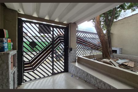 Casa à venda com 184m², 3 quartos e 4 vagas Casa à venda com 184m², 3 quartos e 4 vagasGaragem