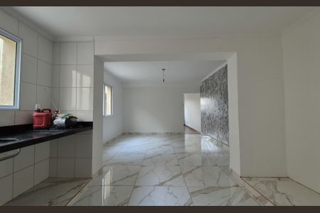 Casa à venda com 184m², 3 quartos e 4 vagas Casa à venda com 184m², 3 quartos e 4 vagasCozinha