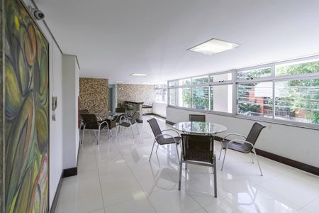 Apartamento à venda com 270m², 4 quartos e 4 vagasÁrea comum - Salão de festas