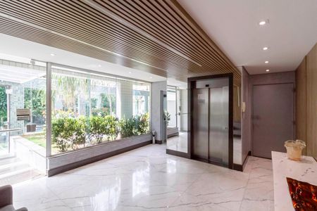 Apartamento à venda com 270m², 4 quartos e 4 vagasHall de entrada